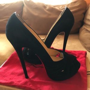 Christian Louboutin peep toe shoes 37